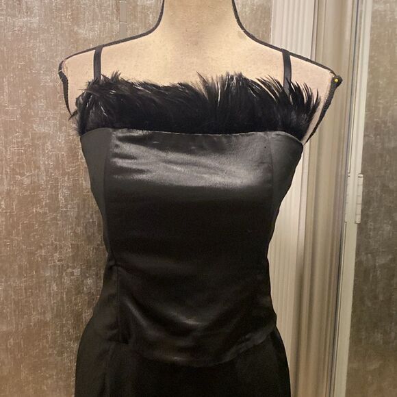 Cache feather trimmed skirt set( 2pc), size 6 - Picture 2 of 9